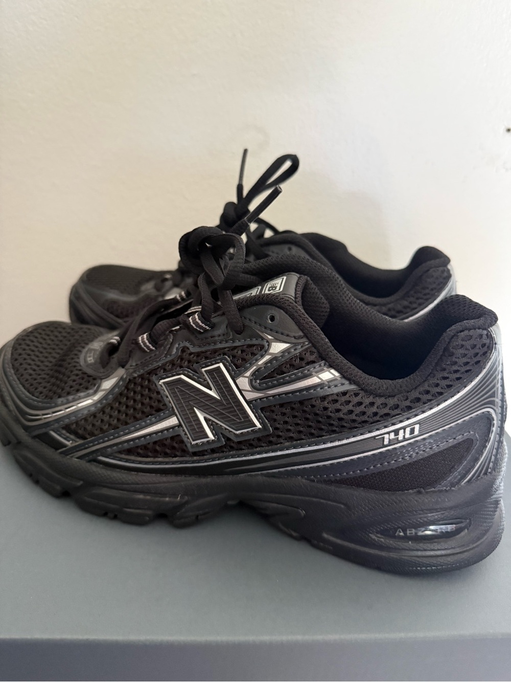 New Balance Kids 740 Athletic Sneakers - Black